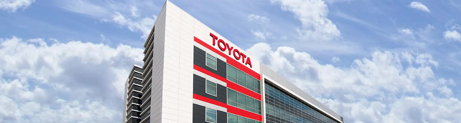Изображение на странице TOYOTA ПОДВЕЛА ИТОГИ ПРОДАЖ В РОССИИ ЗА 2021 ГОД Тойота Центр Волгоград